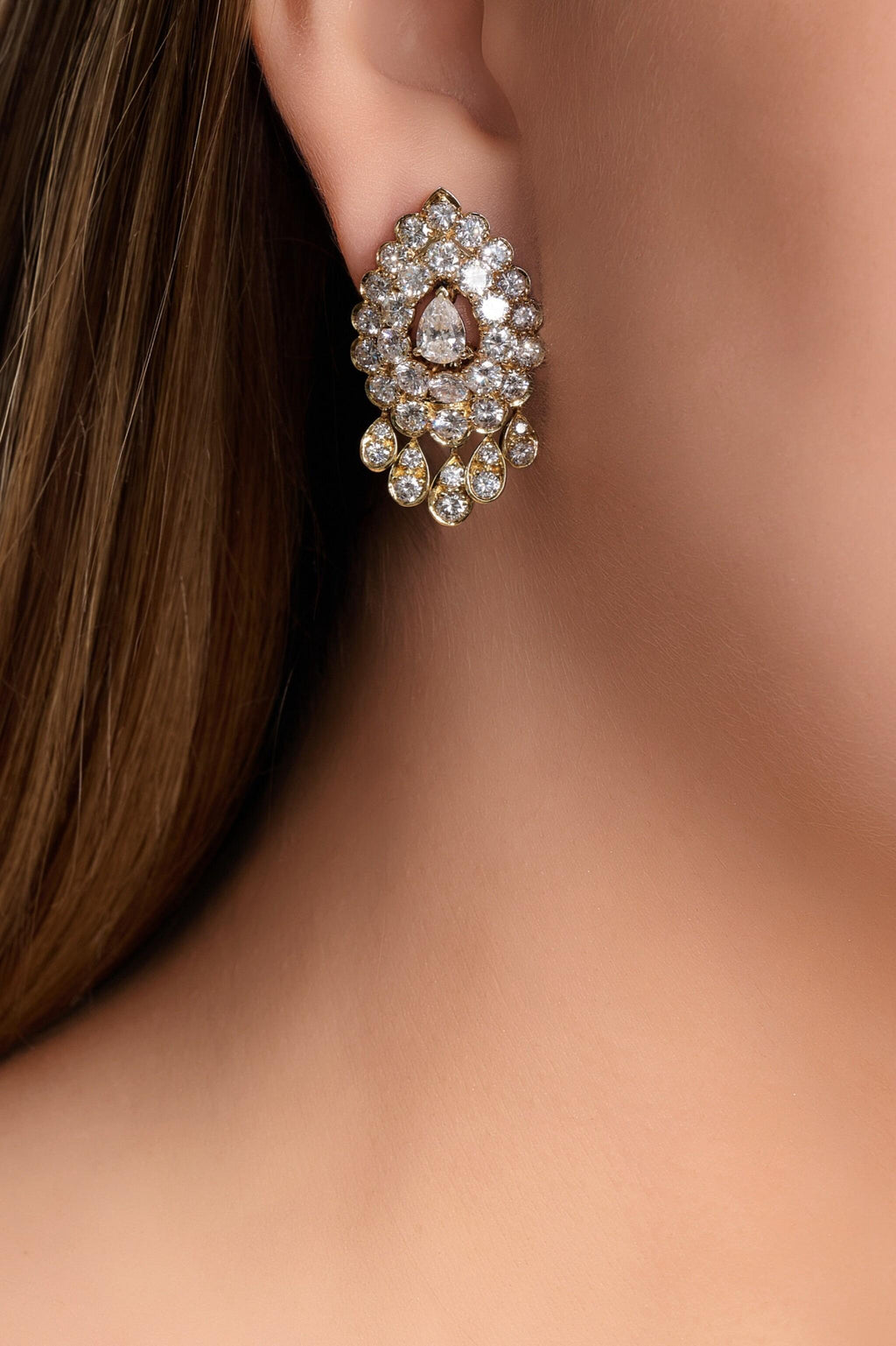 Van Cleef & Arpels ‘Trévise’ Diamond Earclips | Vintage 1980s | 14K Gold