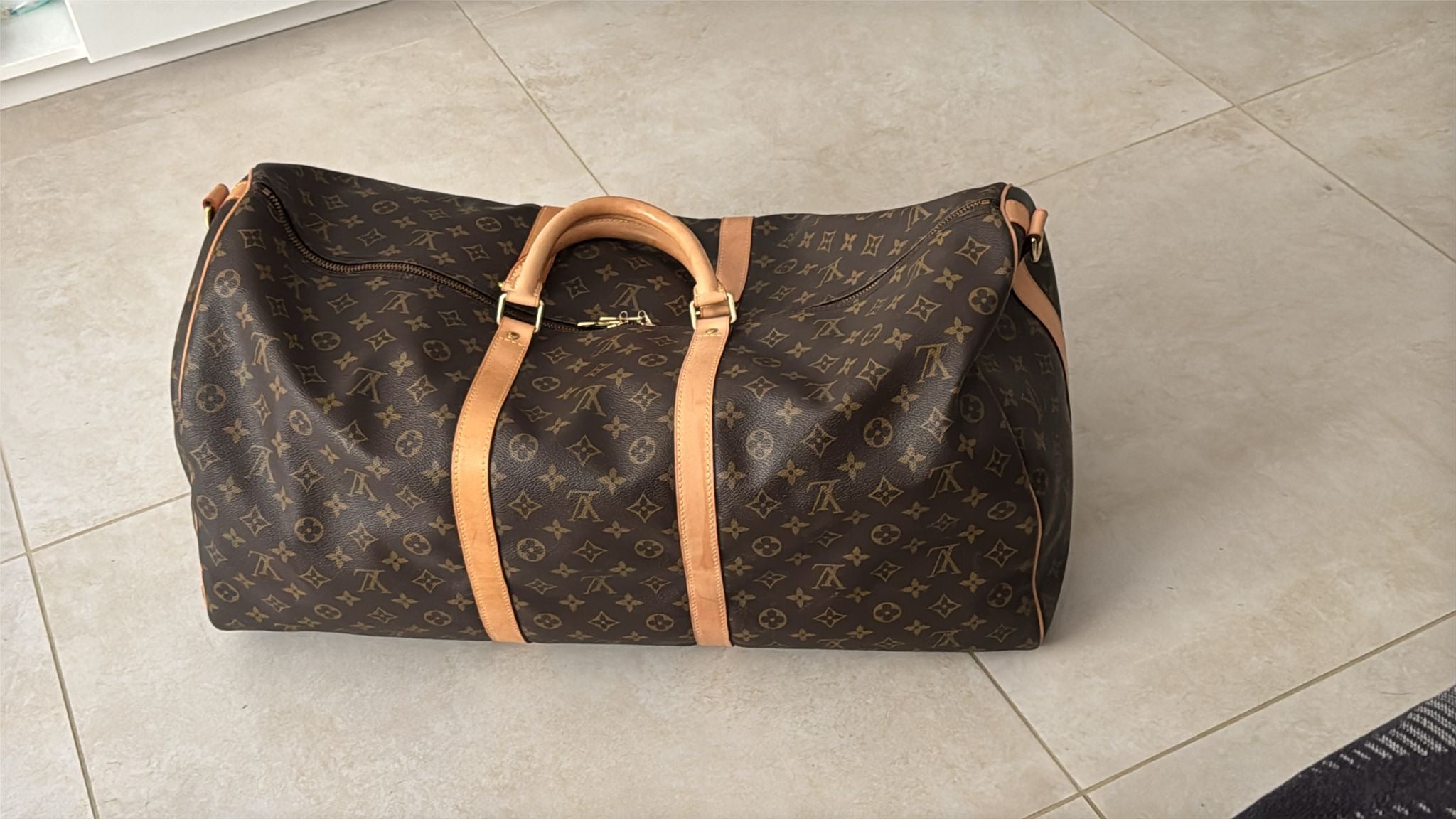Louis Vuitton Keepall 60 Monogram Travel Bag