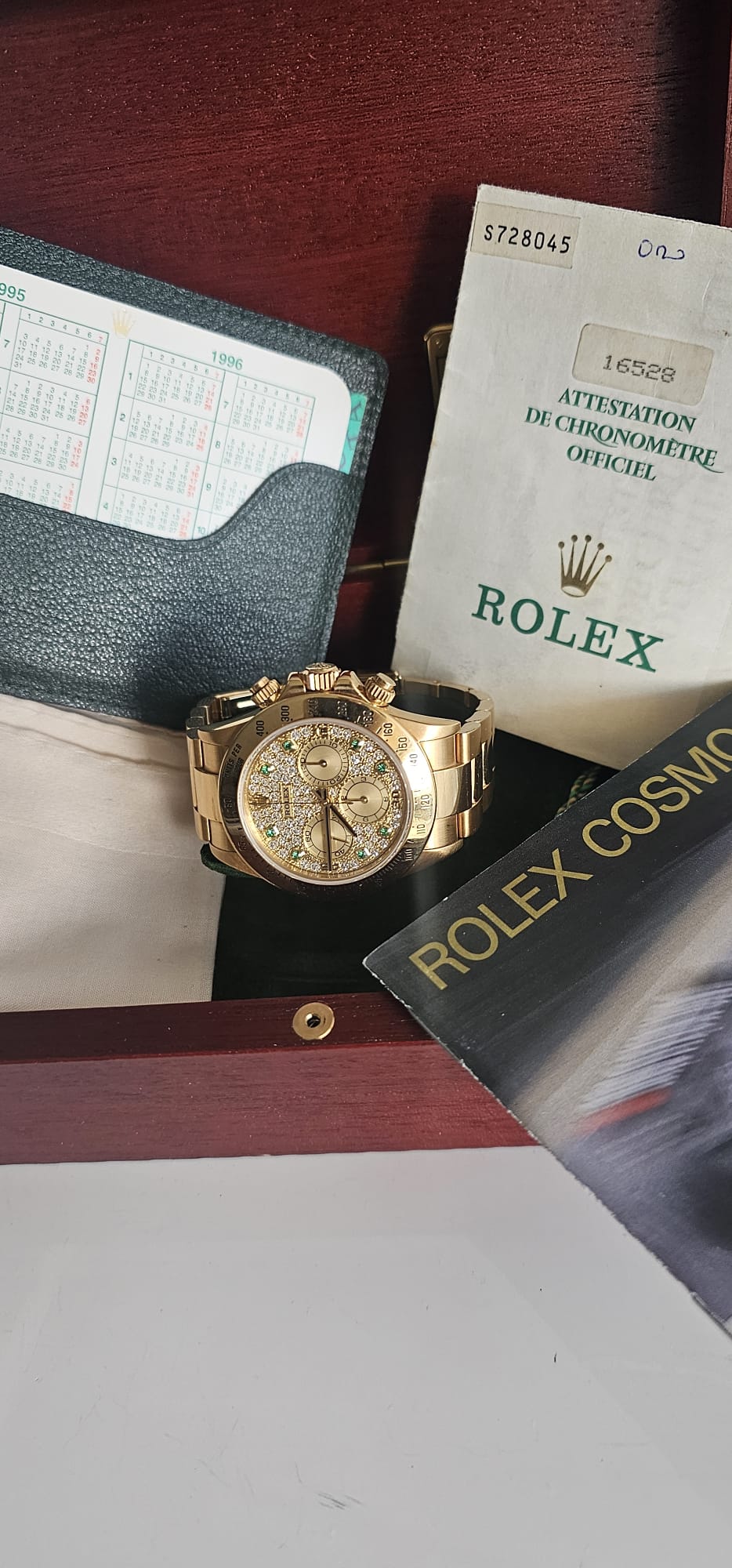 Rolex Daytona Cosmograph 18K Yellow Gold – Diamond Pavé Dial – Ref. 16528