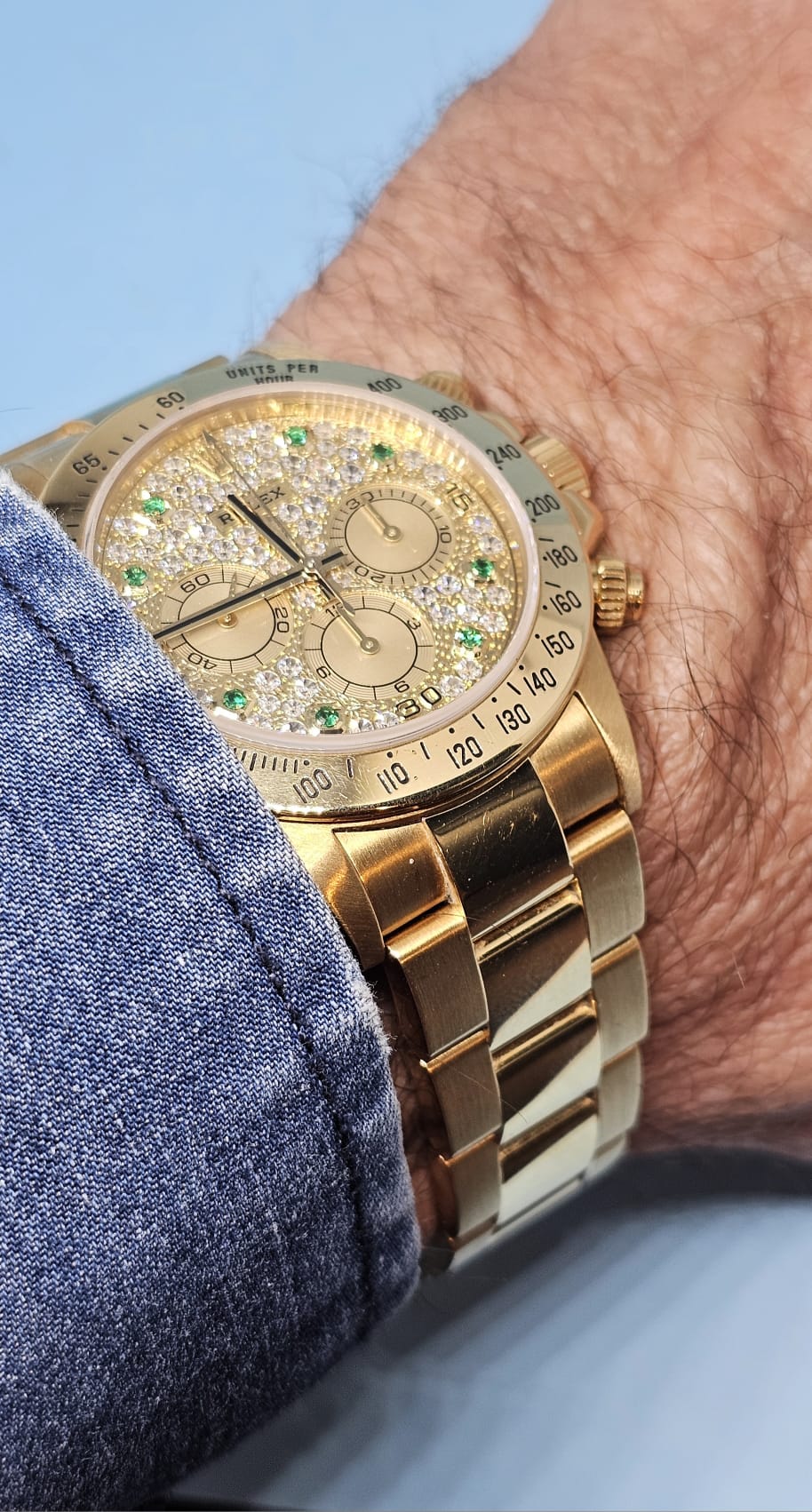 Rolex Daytona Cosmograph 18K Yellow Gold – Diamond Pavé Dial – Ref. 16528